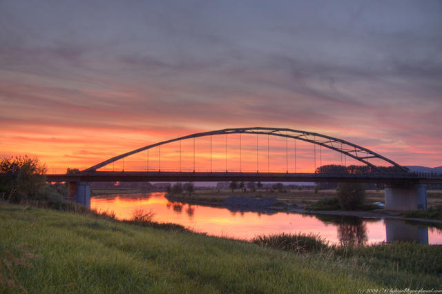 Sonnenuntergang über der Weserbrücke HDR 5234