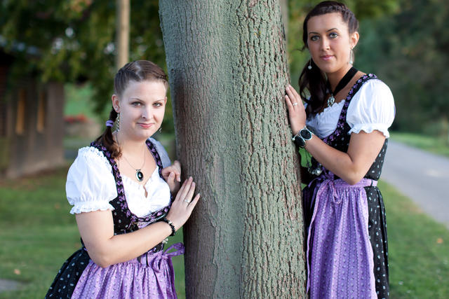 Dirndl Shooting Steffi & Josi 0841