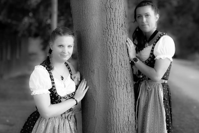 Dirndl Shooting Steffi und Josi 0841-4